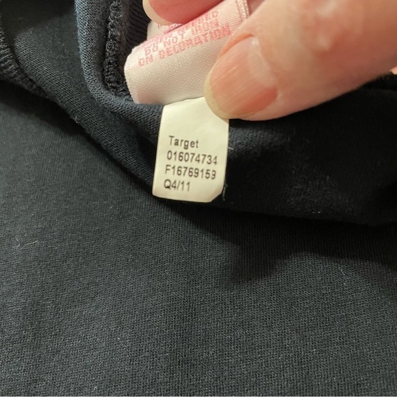 Target Black Long Sleeve Heart Print Shirt with Red and Pink Hearts. Size Medium - Picture 10 of 10